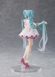 Vocaloid Hatsune Miku (Rapunzel) Wonderland Figure