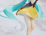 Vocaloid Hatsune Miku (Snow White) Wonderland Figure