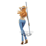 One Piece Glitter & Glamours Nami (Ver. B) Figure
