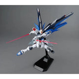 Z.A.F.T Mobile Suit ZGMF-X10A Freedom Gundam Ver. 2.0 MG 1/100 Scale Model Kit