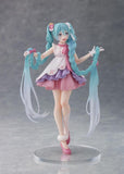 Vocaloid Hatsune Miku (Rapunzel) Wonderland Figure